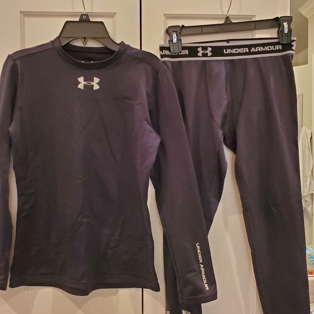 Boy's Under Armour Cold Gear base layer set